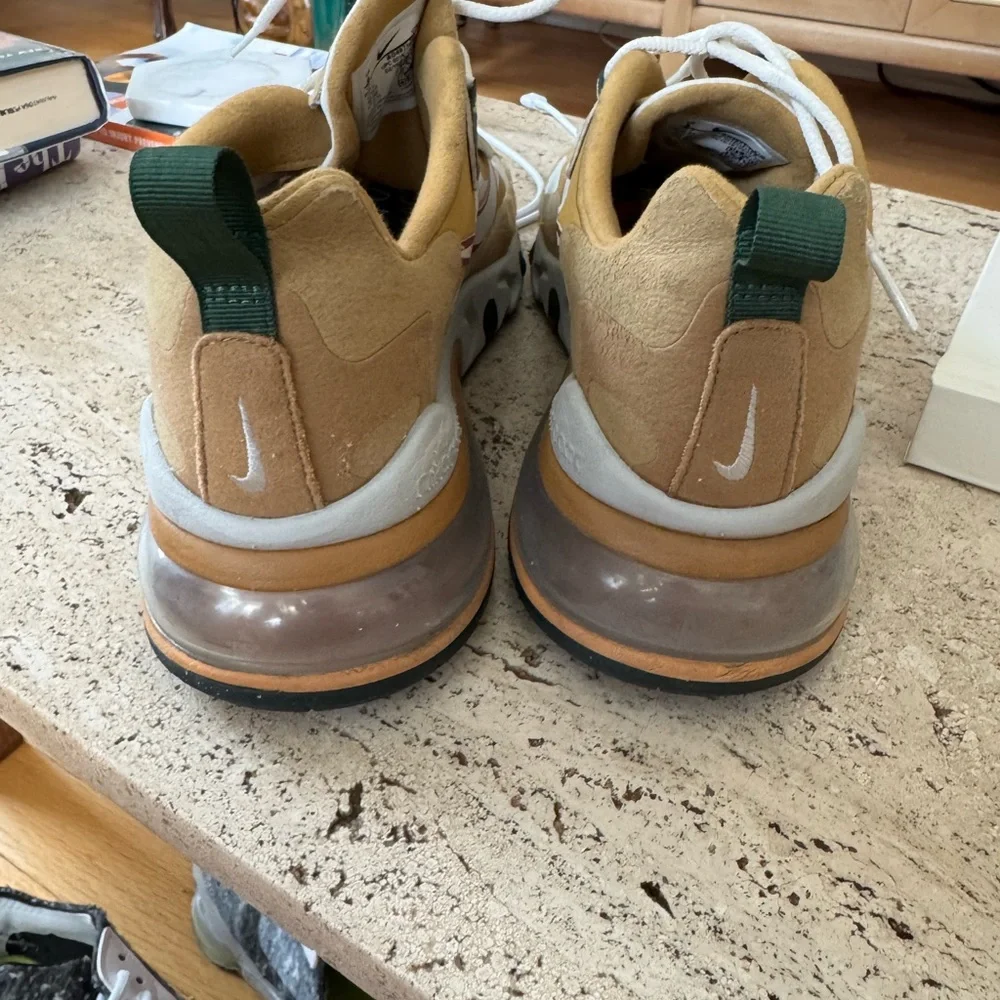 Nike Air Max 270 React Reggae Sneakers - Picture 5 of 7